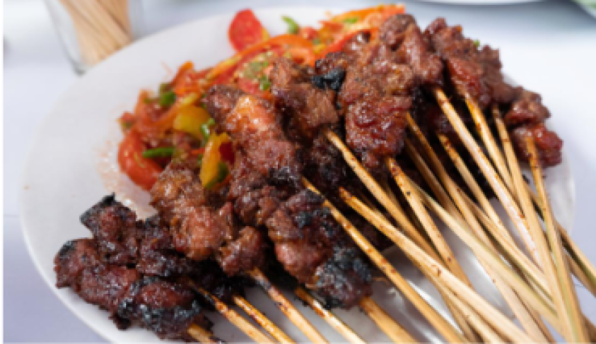 3. Sate: Ponorogo, Jawa Timur